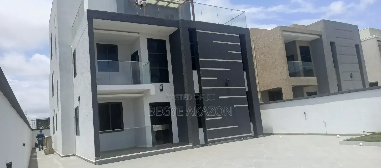 4bdrm House in Adjiringanor, East Legon for sale