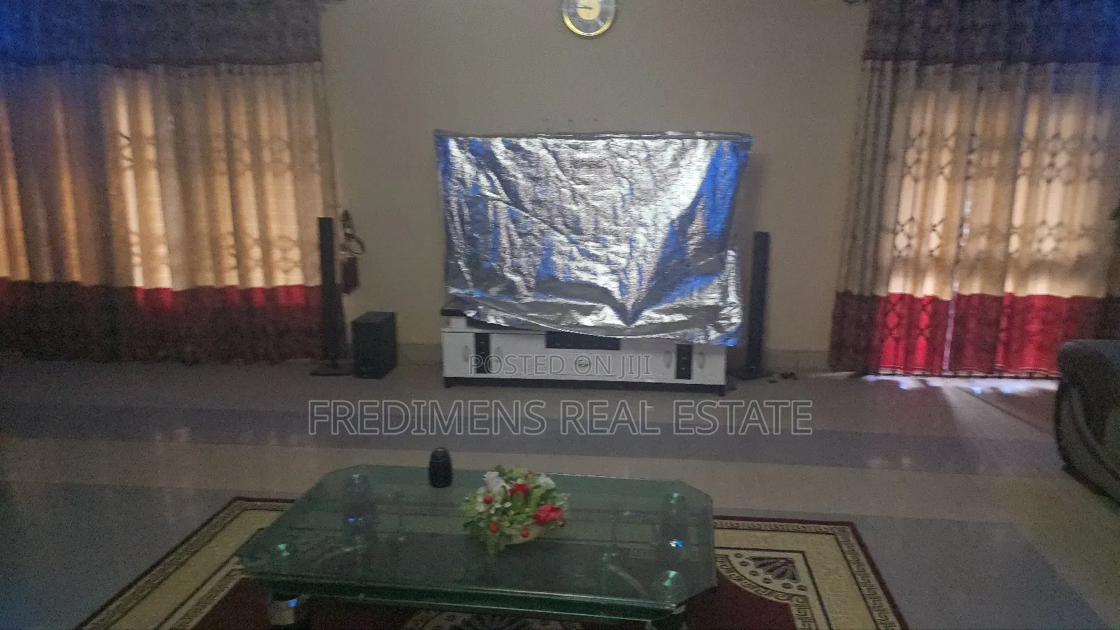 8bdrm House in Fredimens Real, Kumasi Metropolitan for sale