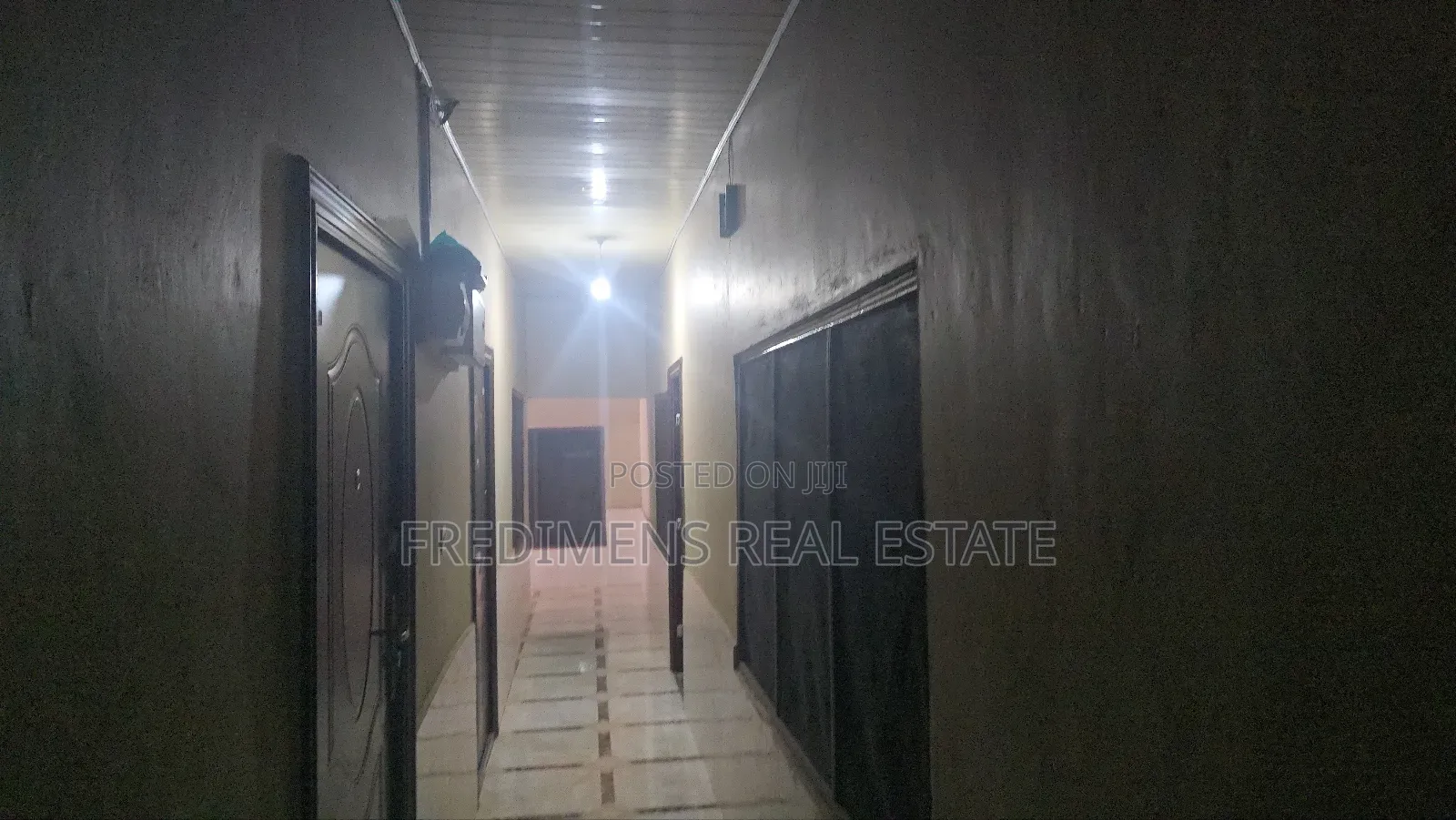 8bdrm House in Fredimens Real, Kumasi Metropolitan for sale