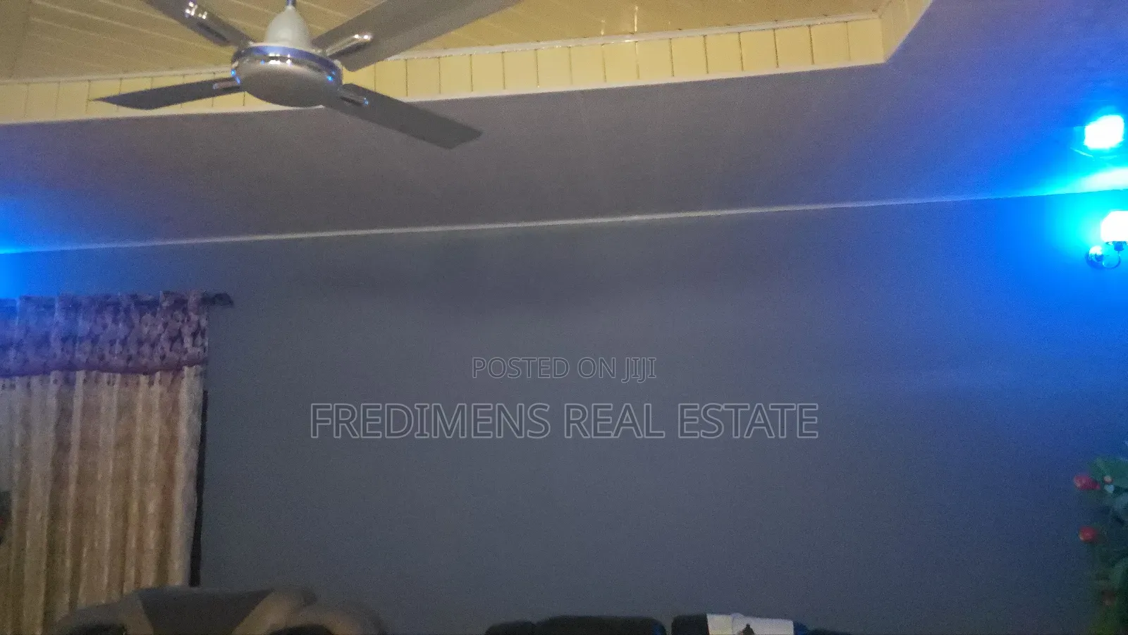 8bdrm House in Fredimens Real, Kumasi Metropolitan for sale