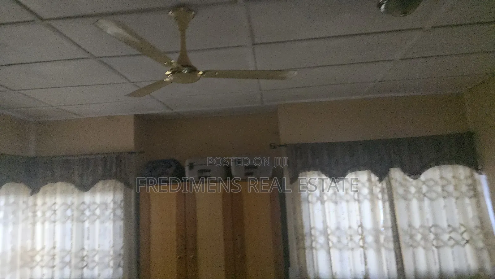 8bdrm House in Fredimens Real, Kumasi Metropolitan for sale
