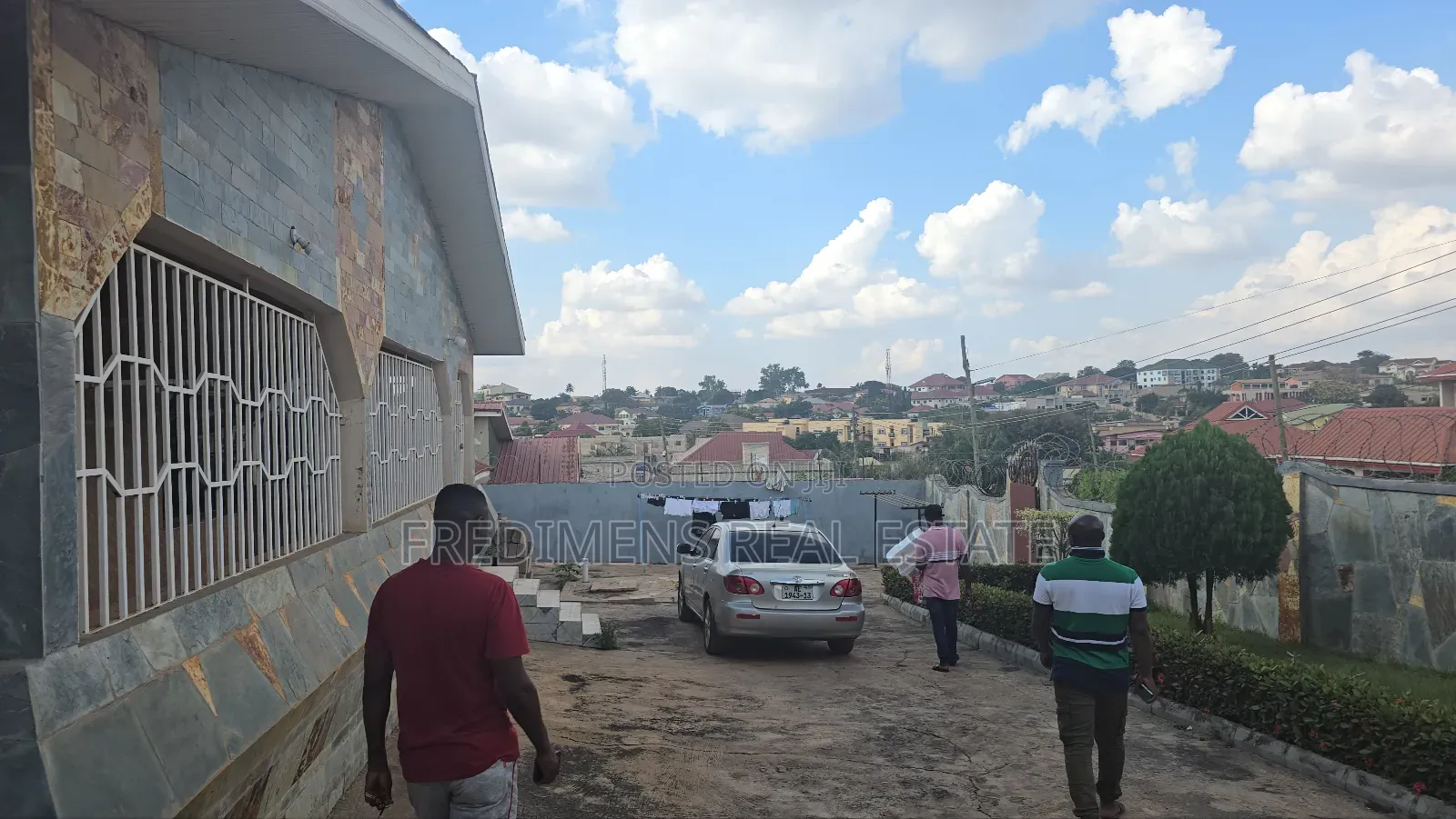 8bdrm House in Fredimens Real, Kumasi Metropolitan for sale