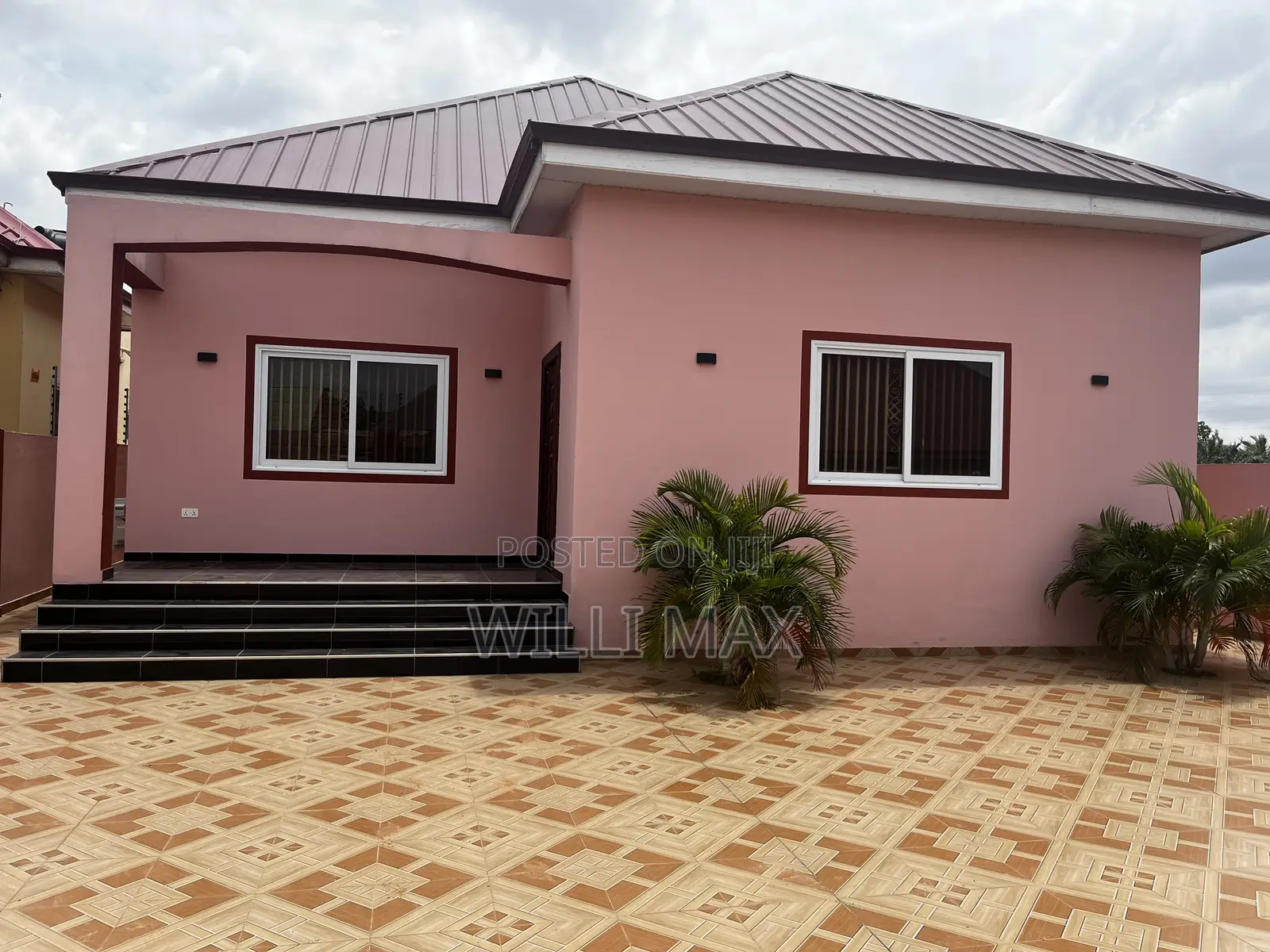 3bdrm Bungalow in Oyarifa for sale