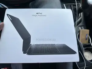 Magic Keyboard for iPad Pro 11‐Inch (M4) - Black ( 2024 )