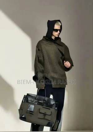 Have 40 Cargo Duffle Bags Available in Stock