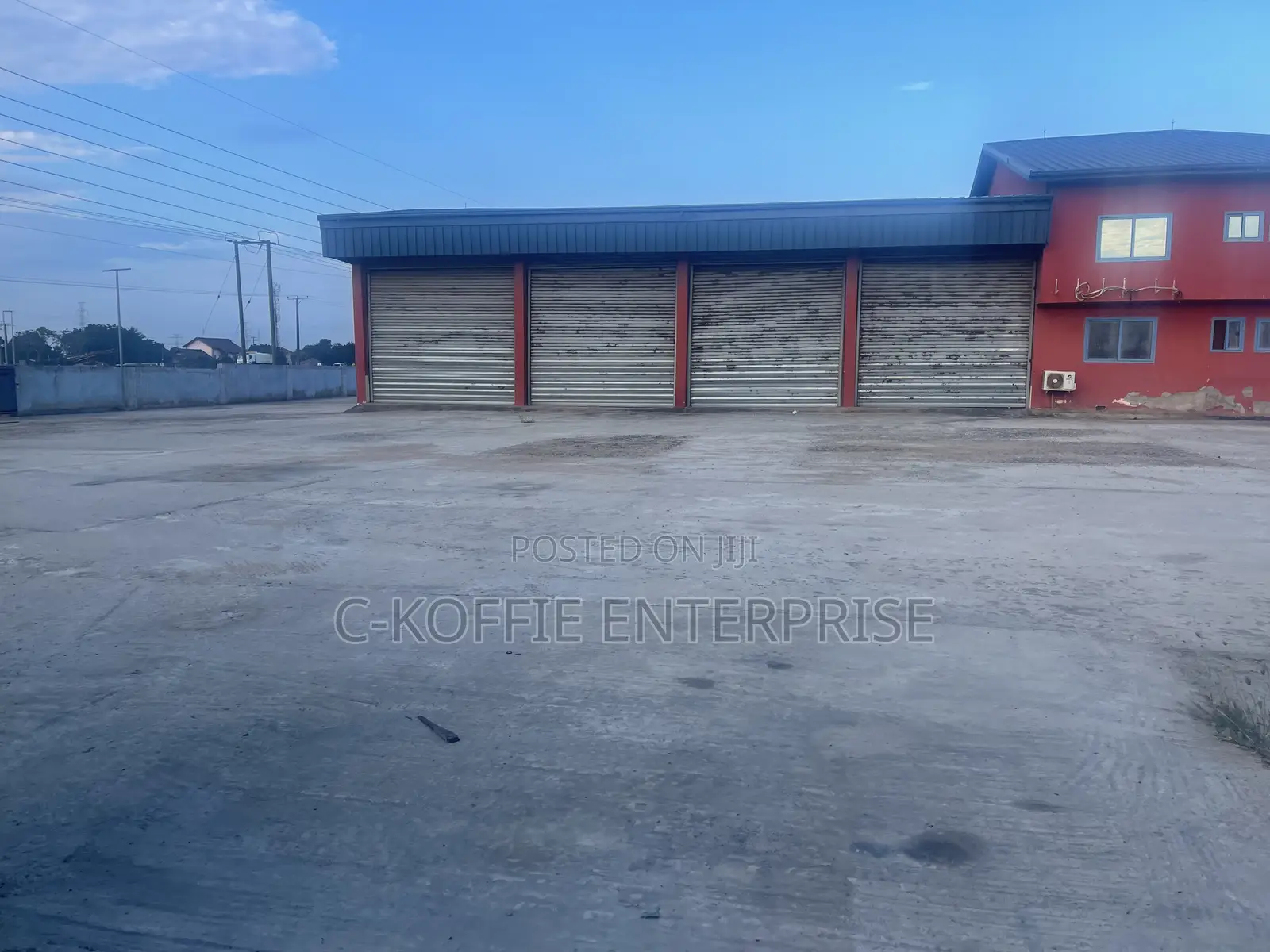 300 SQM Warehouse at Spintex Going for Rent
