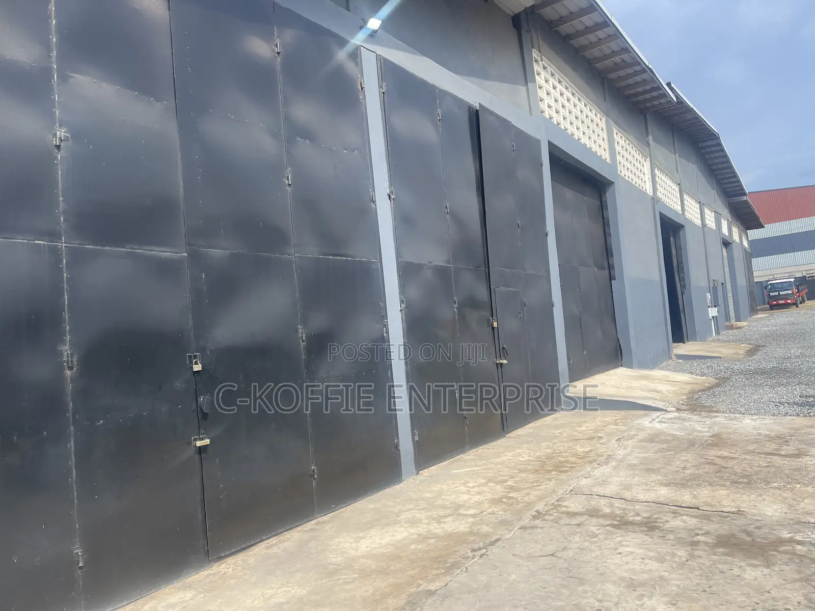 150 SQM Warehouse at Spintex for Rent