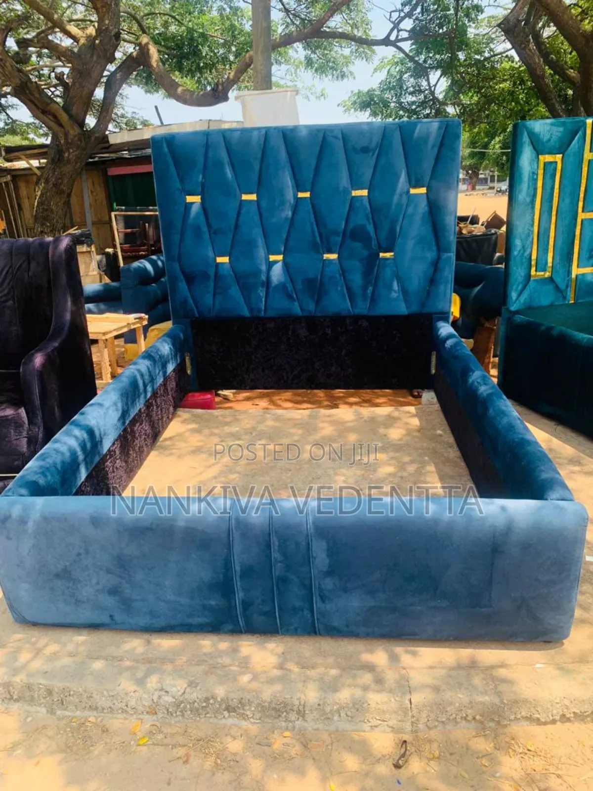 Design Double Bed Frame