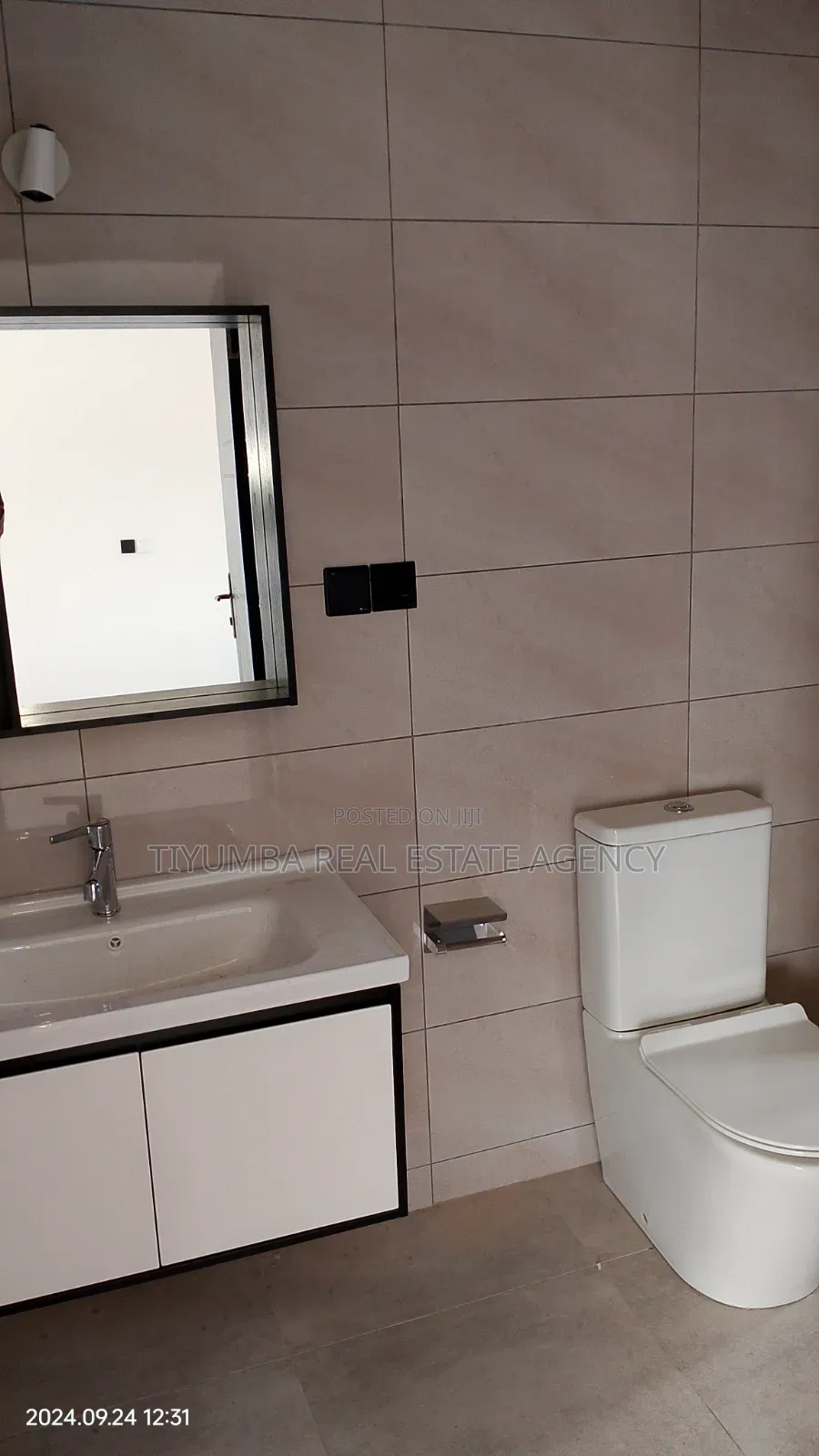 3bdrm Duplex in Tiyumba Real Estate, North Legon for rent