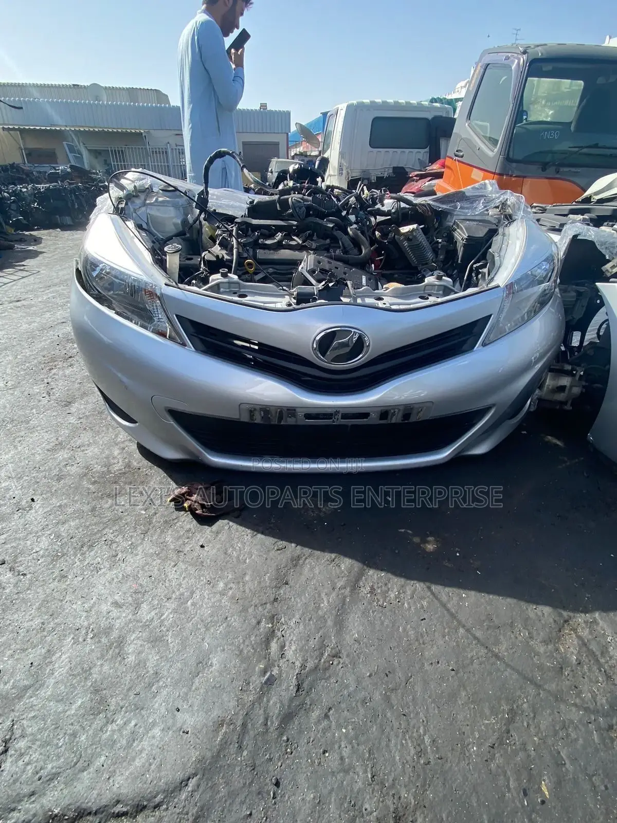 Toyota Vitz 2012-14 Frontcut and Doors