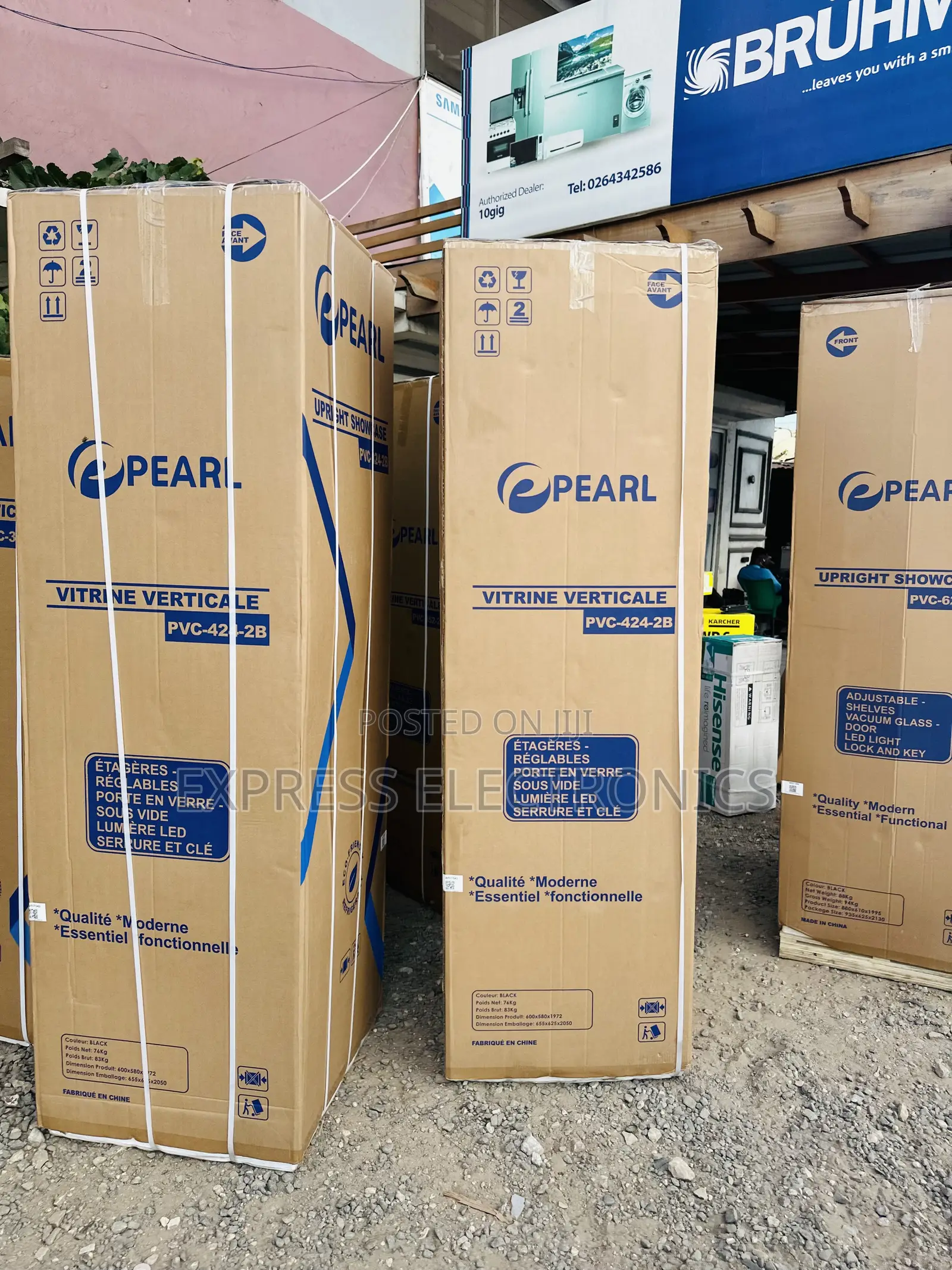 Fabulous Sleek Display Fridge Pearl PVC-424 400L