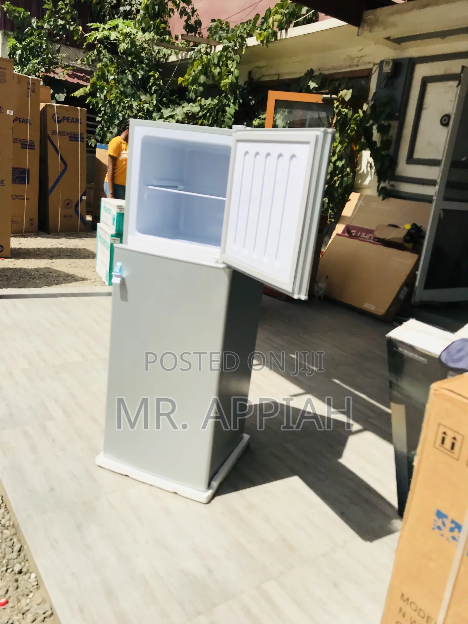 Manual Defrost Nasco Nasf2-18fl Top Mount Freezer Fridge.