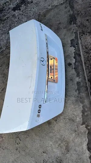 Mercedes Benz C300 2018 .