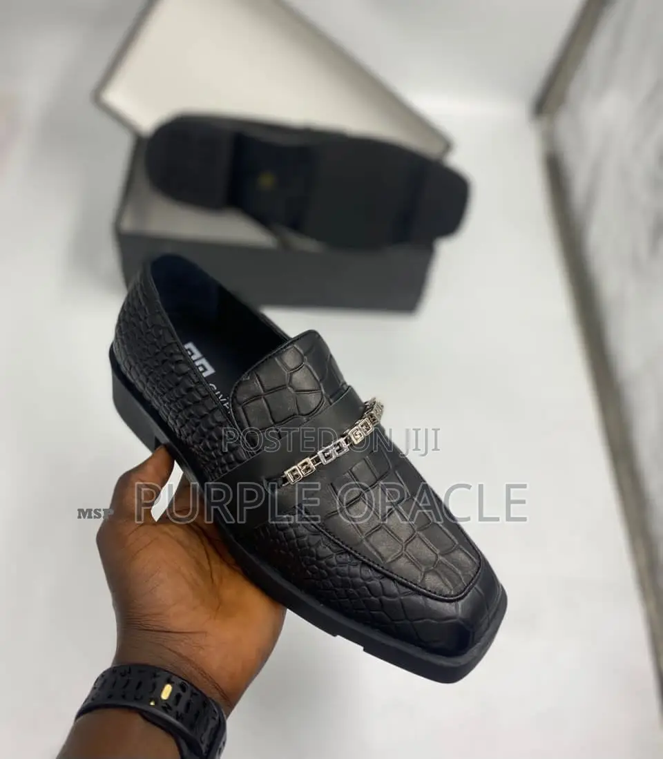 Givenchy Derby Style Formal Shoes for Gentlemen