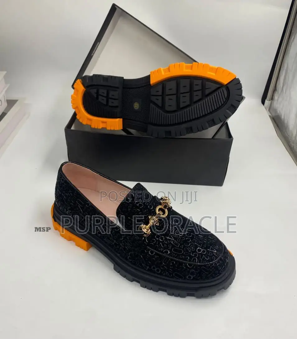 Stylish Gucci Derby Dress Shoes for Men