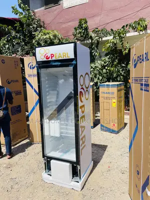 Quality Yet Affordable Pearl PVC 352 300L Display Fridge.