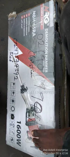 Concrete Breaking Machine/ Jack Hammer