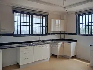 3bdrm Townhouse/Terrace in Kokrobite, Weija for sale
