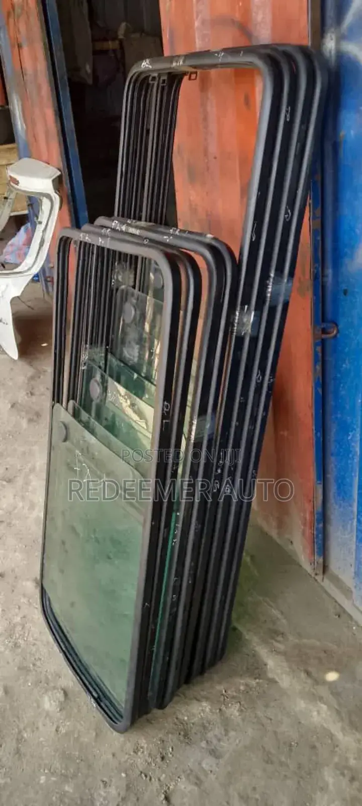 H100 Window Glass, Hyundai Grace Side Glass