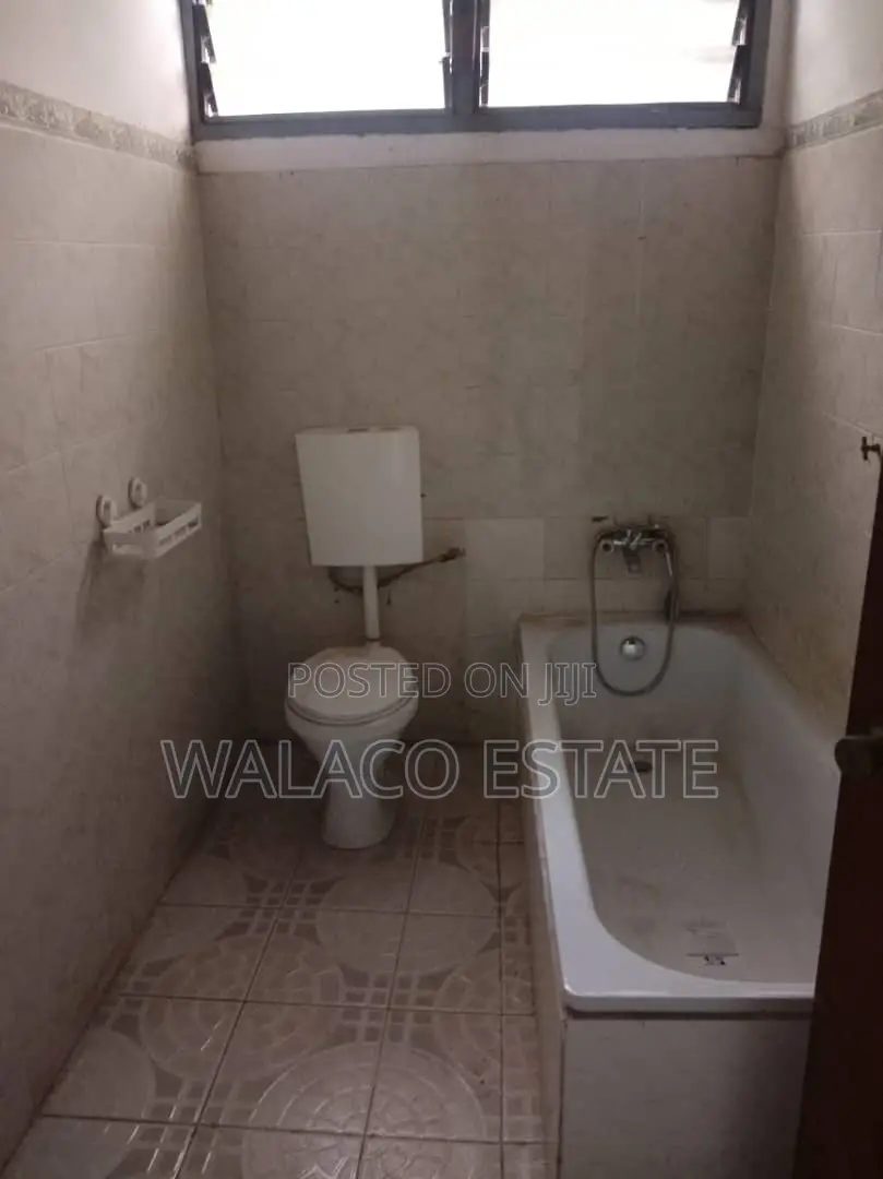 3bdrm House in Walako Estate, Kaneshie for rent