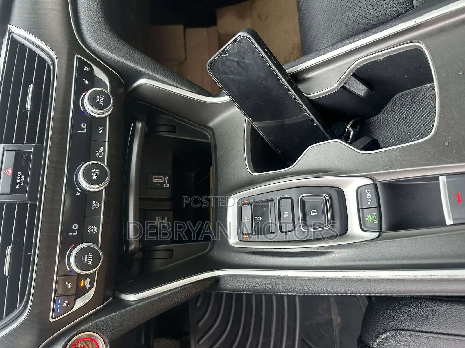 Honda Accord Touring 2.0T 2020 Silver