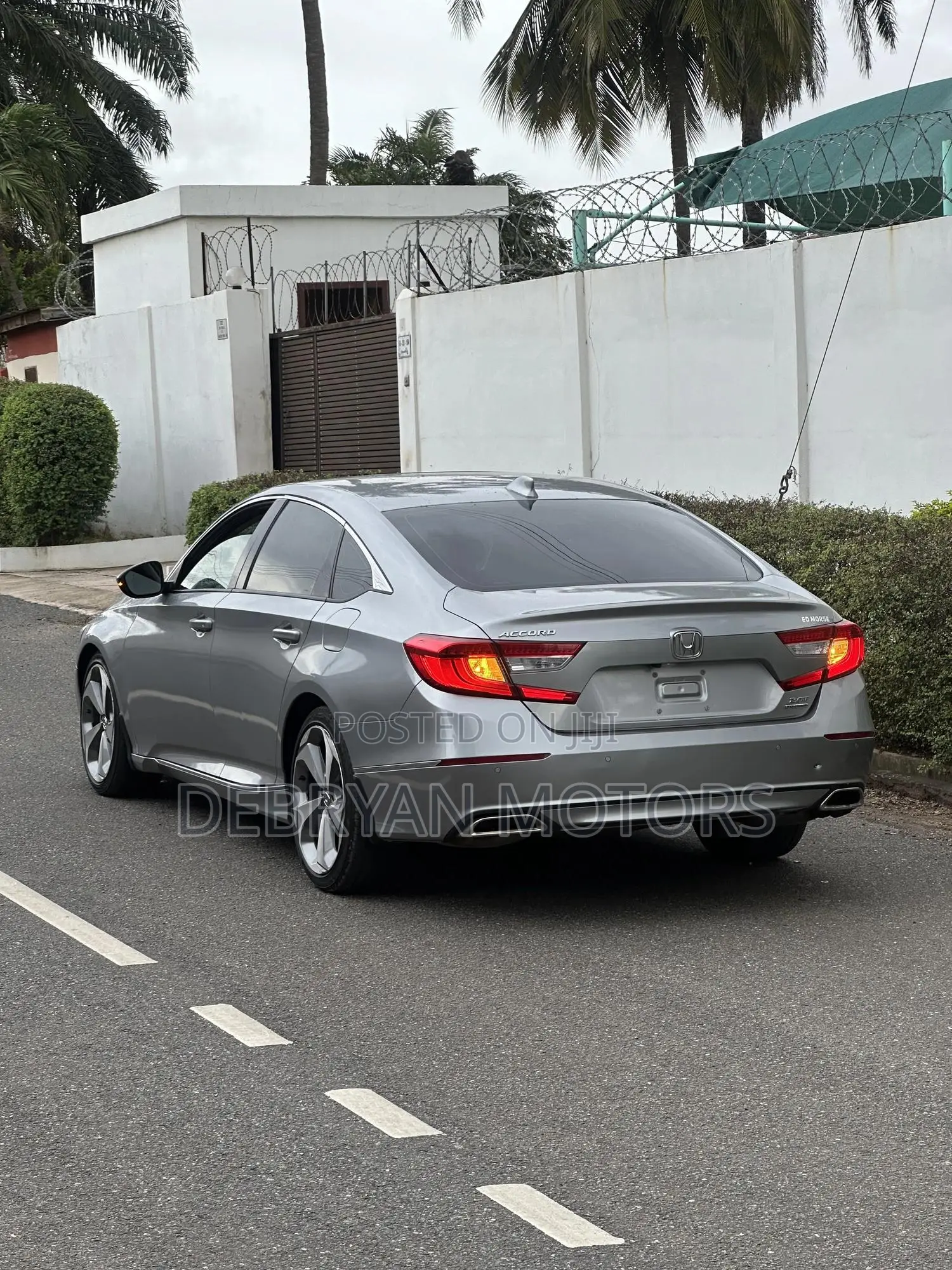 Honda Accord Touring 2.0T 2020 Silver