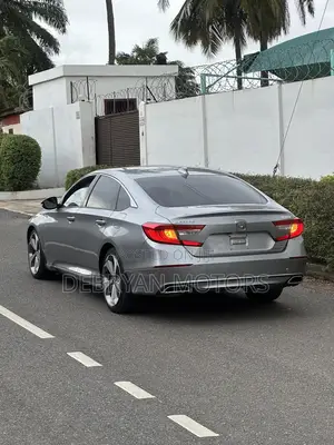 Honda Accord Touring 2.0T 2020 Silver