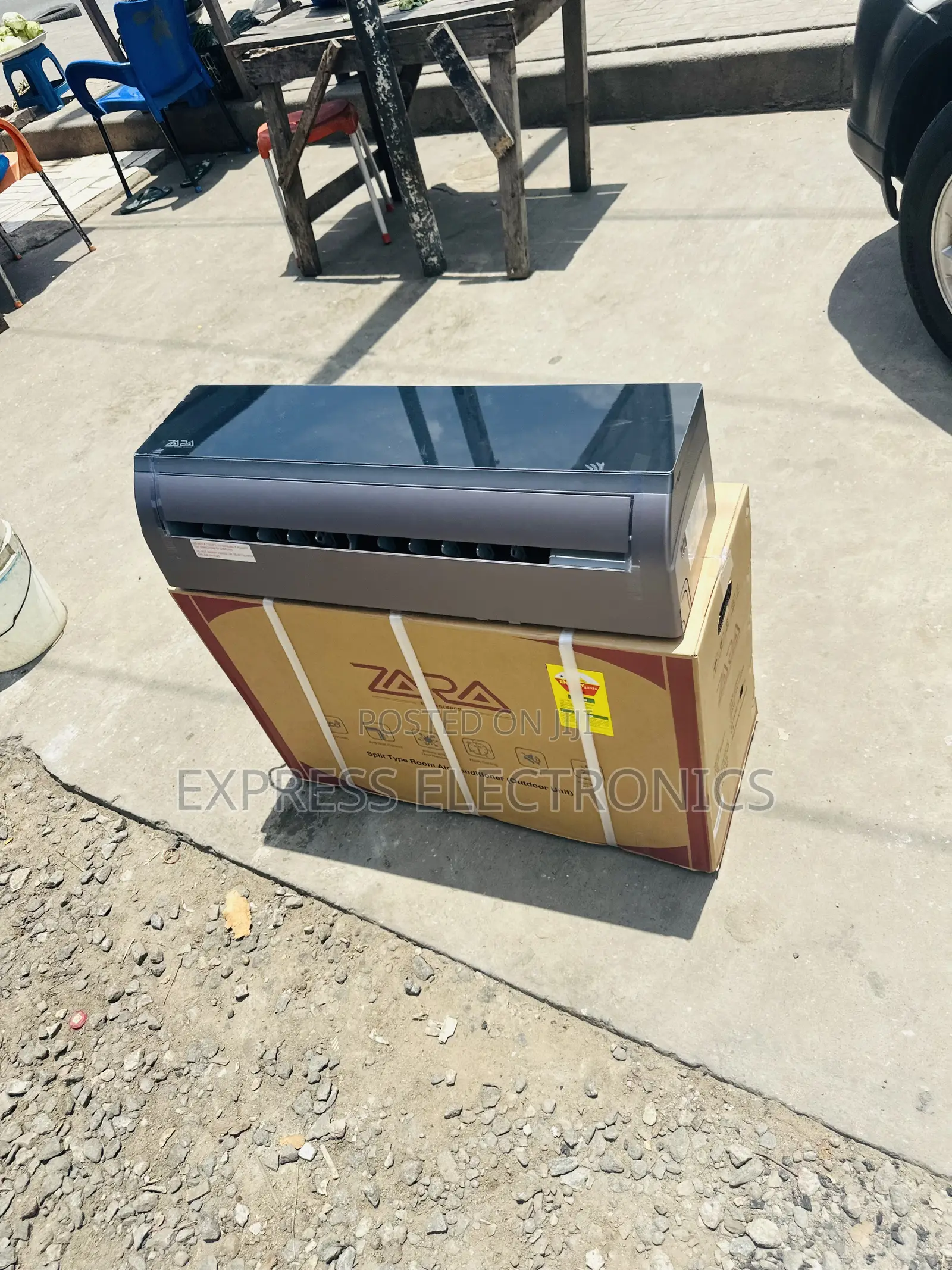 Quite Design Black Zara 1.5hp Air Conditioner Split R410