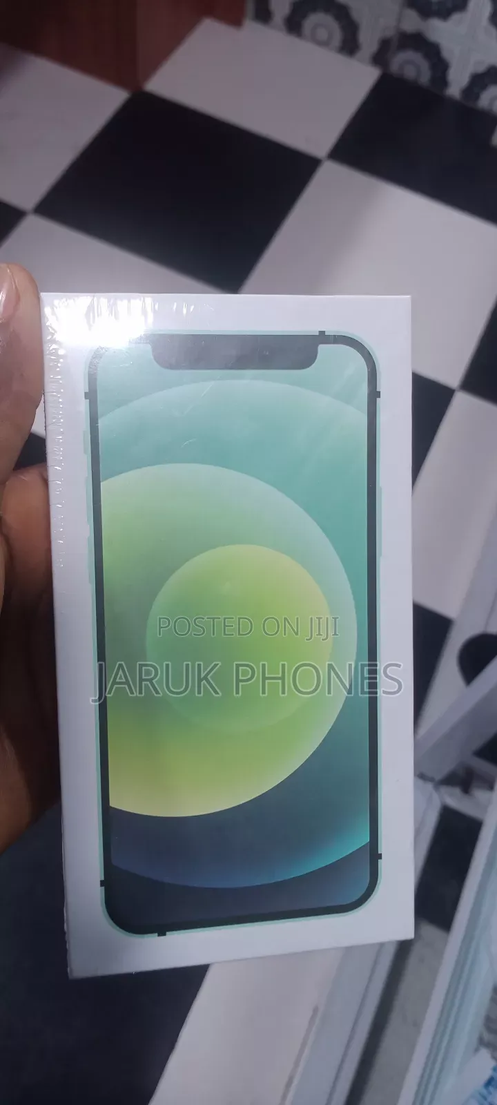 New Apple iPhone 12 64 GB Black