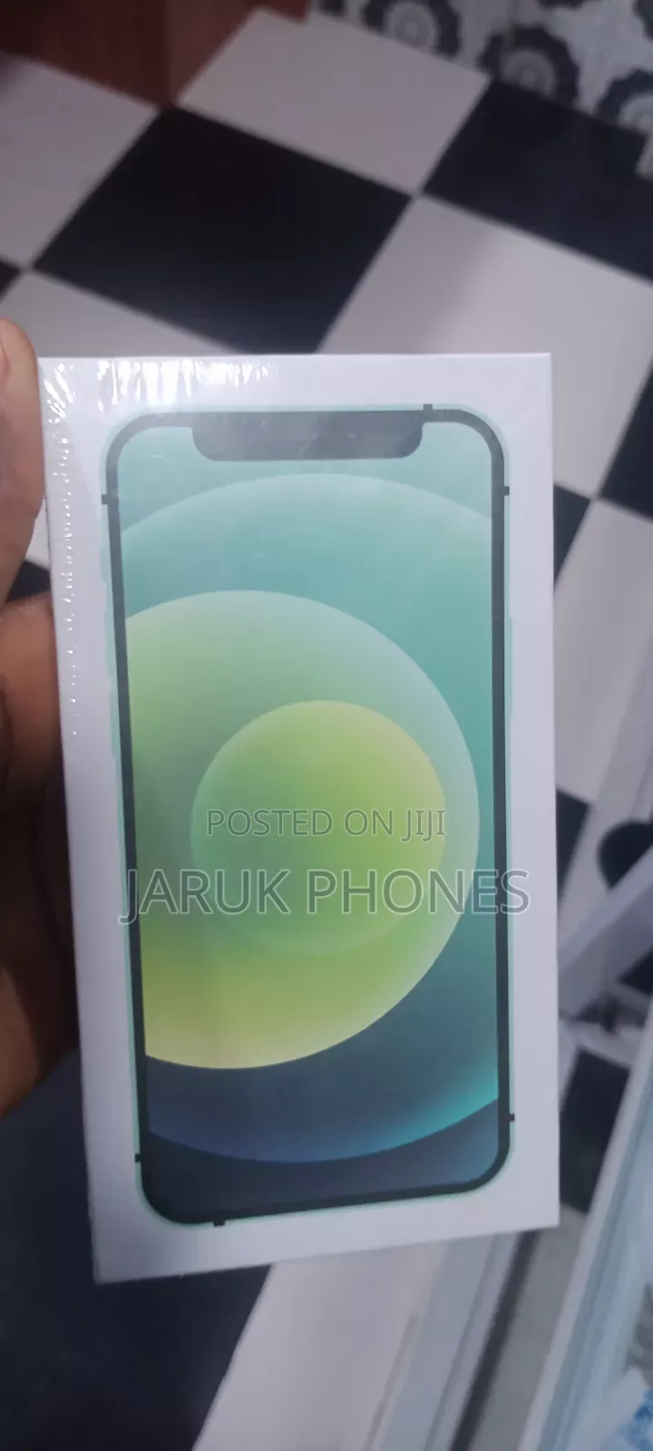 New Apple iPhone 12 64 GB Black