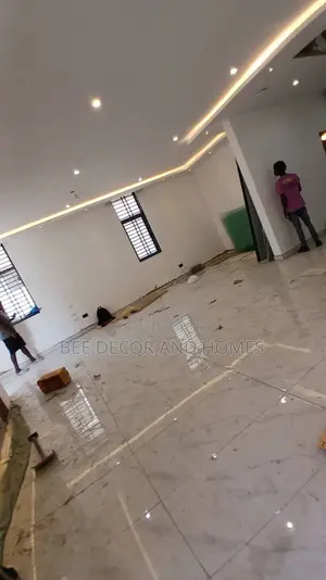 5bdrm Mansion in Bee Decor  & Homes, East Legon for sale