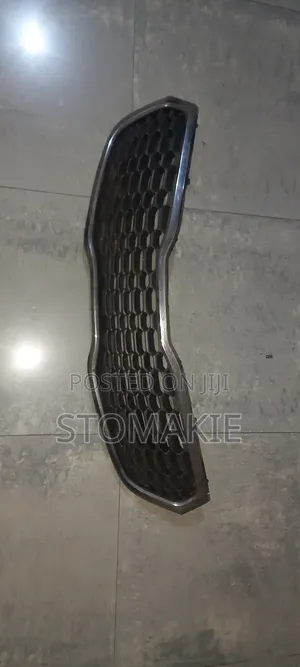 2014 to 2017 Kia Rio Upper Grille