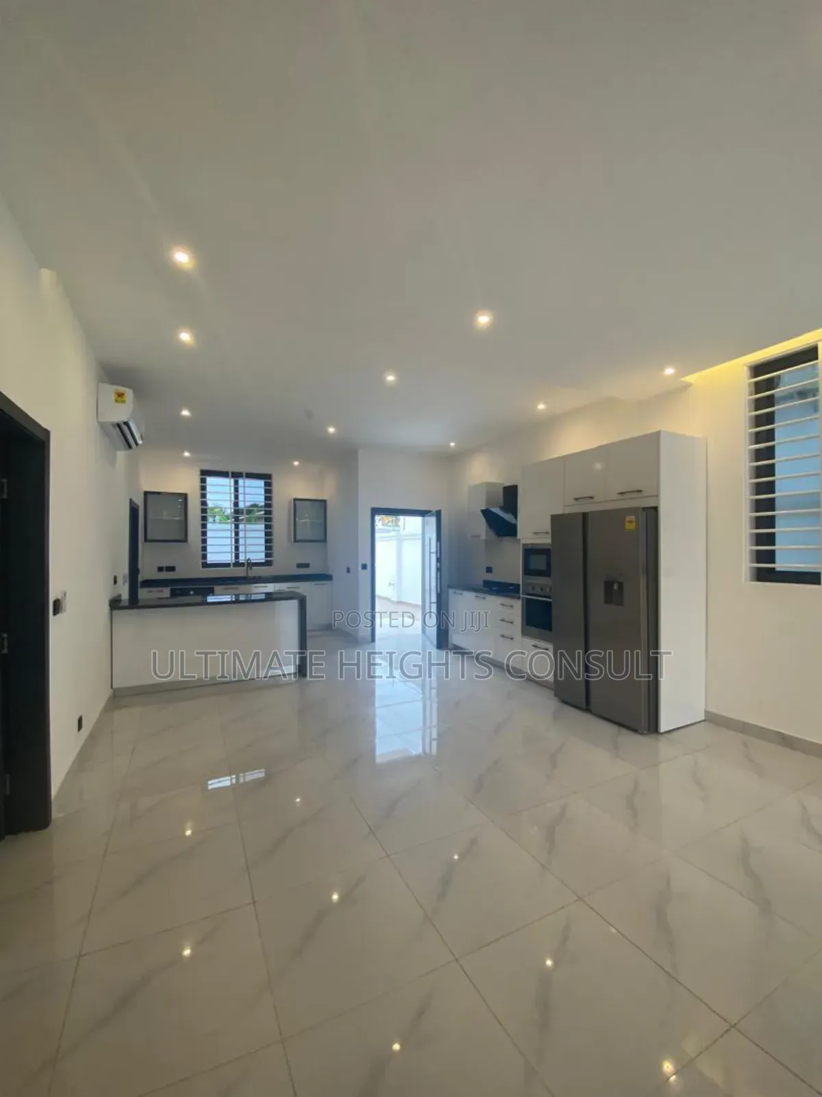 4bdrm House in Lakeside Estates for sale