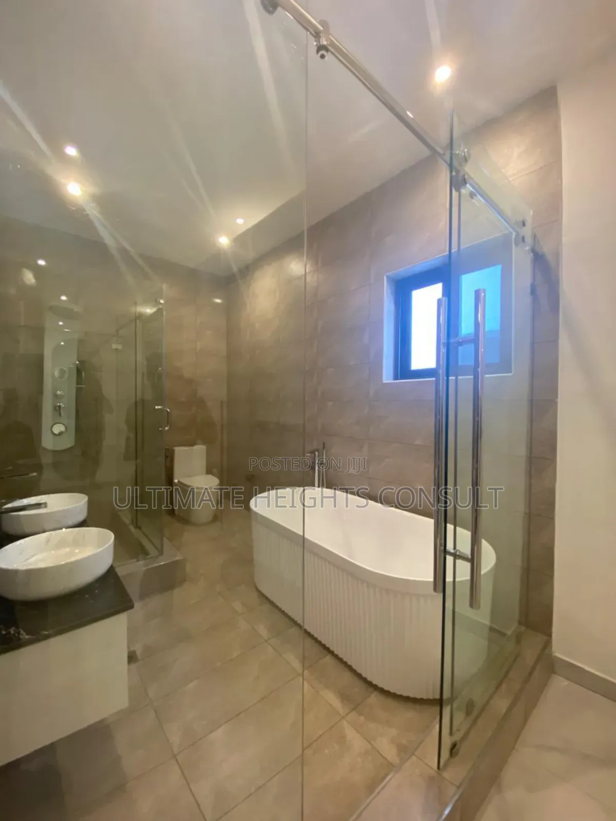4bdrm House in Lakeside Estates for sale