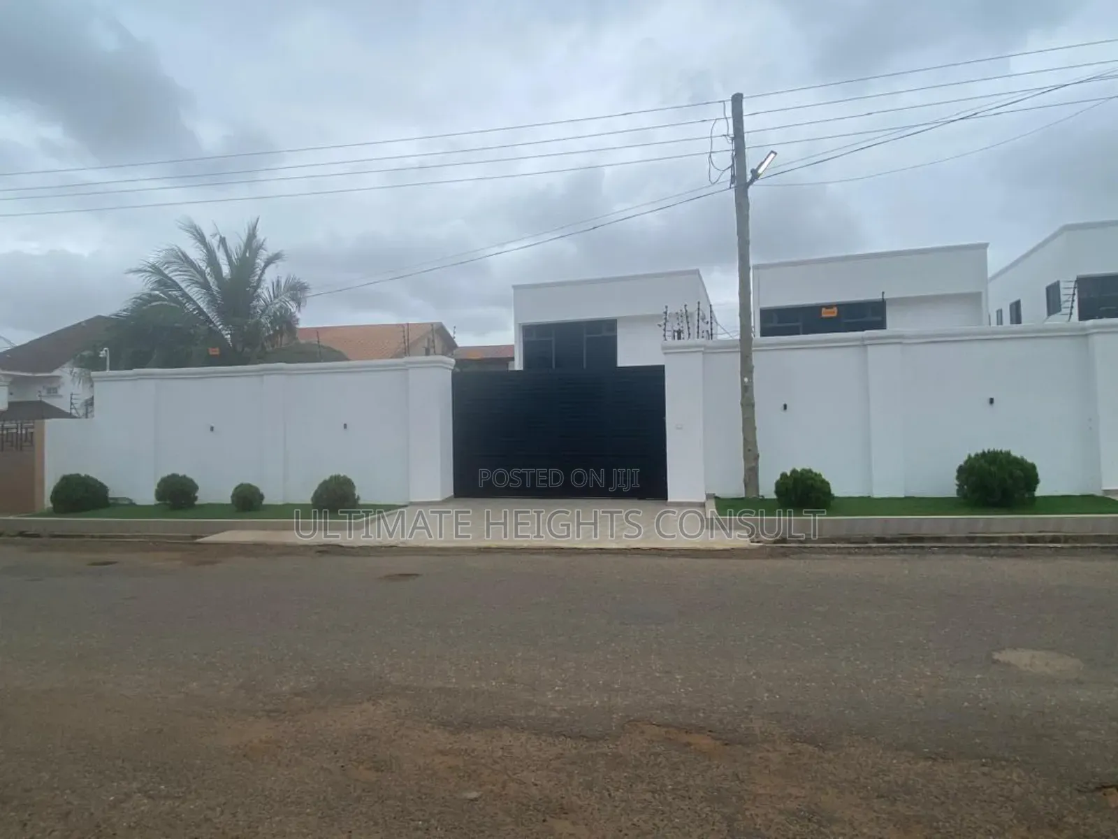 4bdrm House in Lakeside Estates for sale