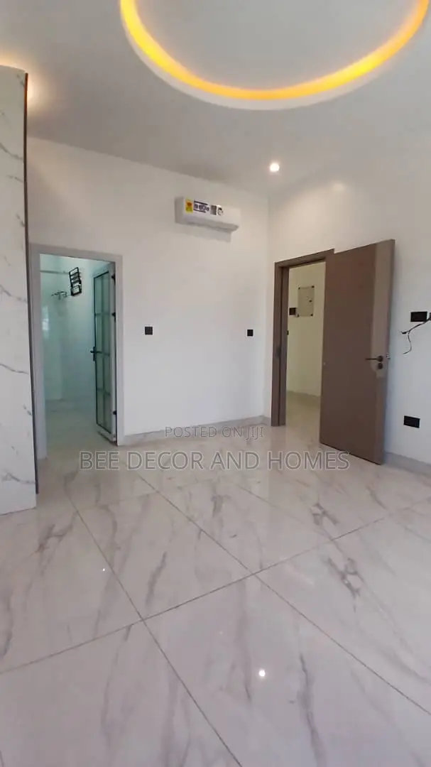5bdrm Mansion in Bee Decor & Homes, East Legon for sale