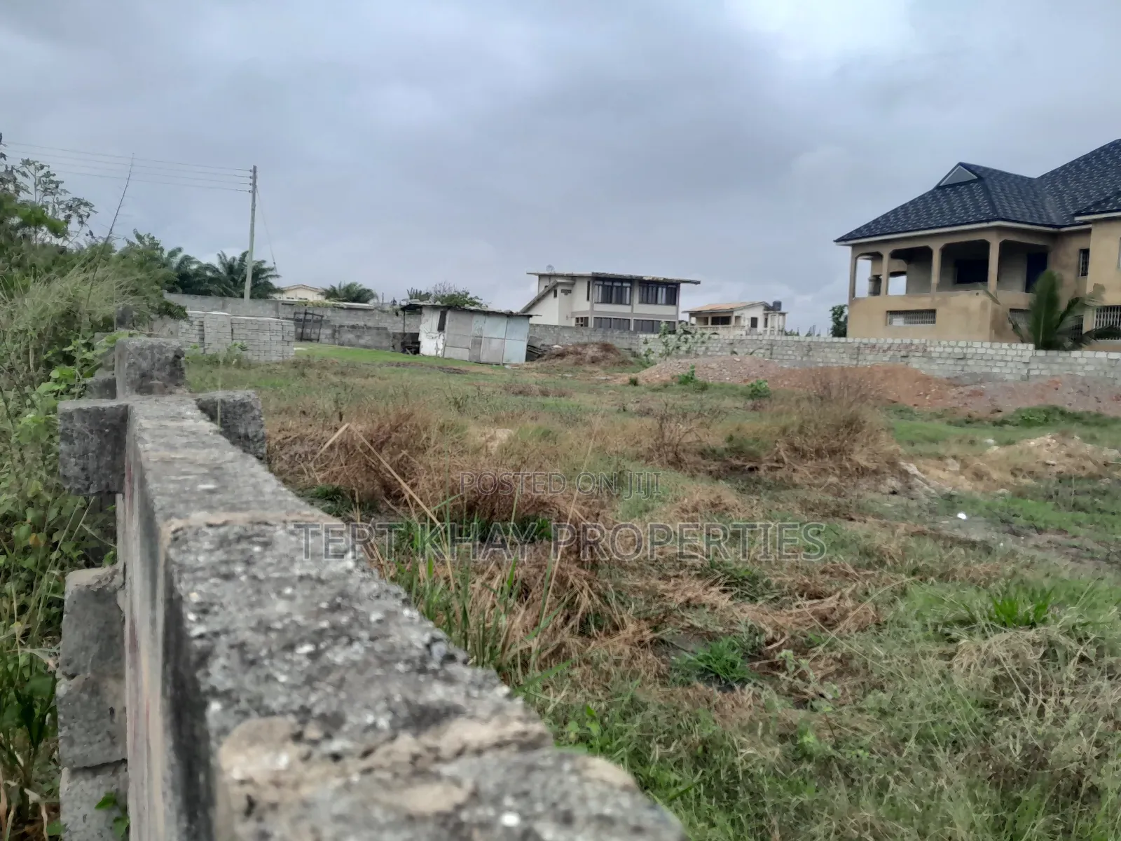 Land for Sale in Sakumono