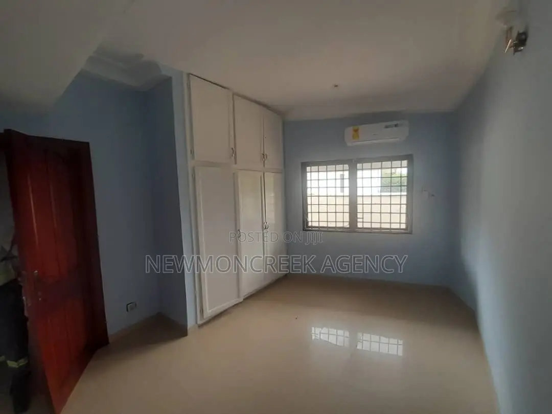 3bdrm Duplex in Gate Estate,Pokuase., Accra Metropolitan for rent