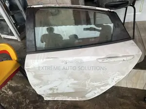 Honda Civic 2016 Driver Back Door