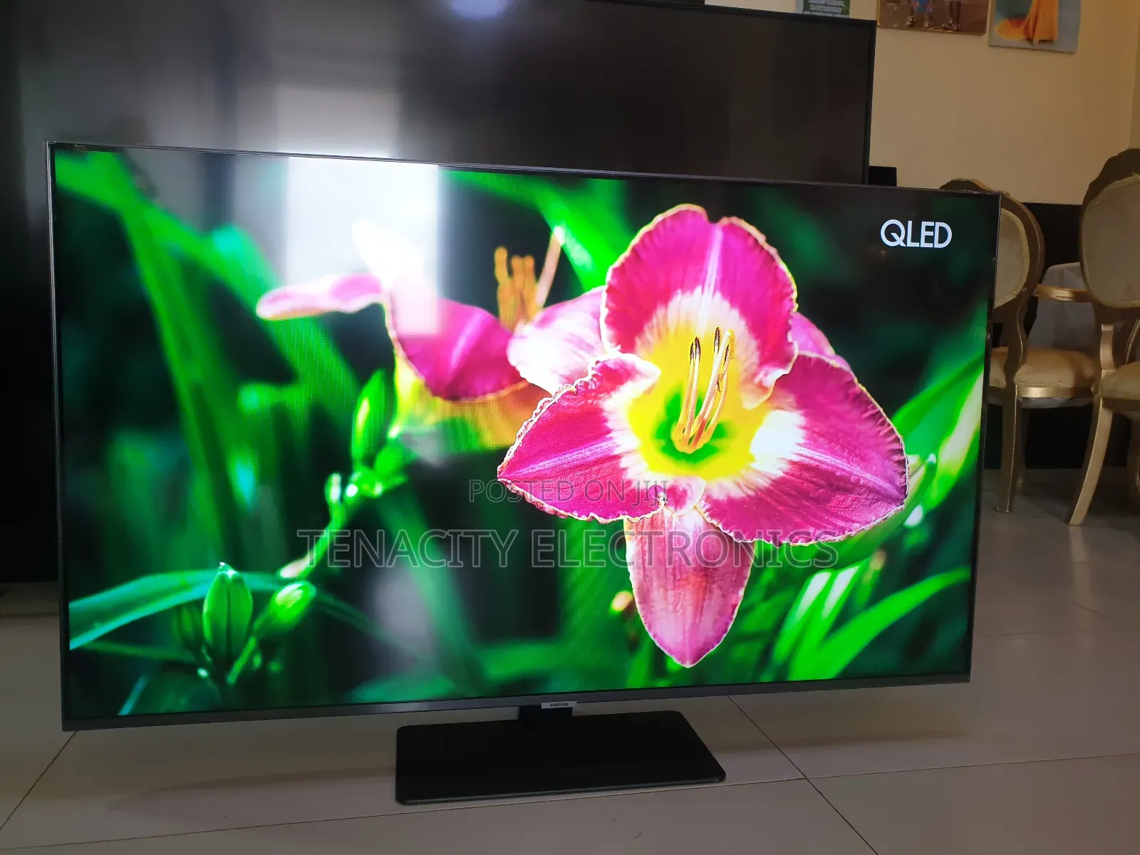 Qled Samsung 50"Uhd HDR Smart Tv