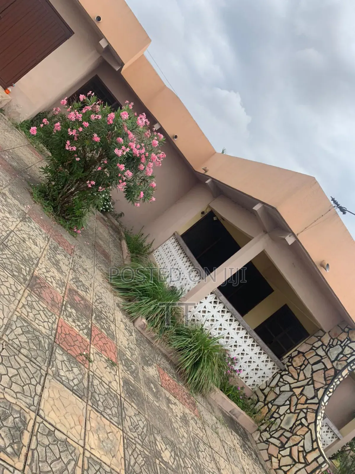 4bdrm House in Teshie 31St for rent