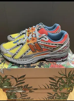 New Balance Elegant Leather Sneakers for Men