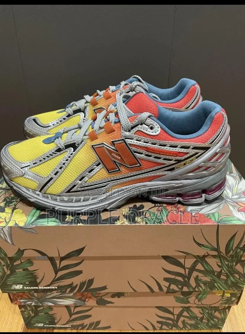 New Balance Elegant Leather Sneakers for Men