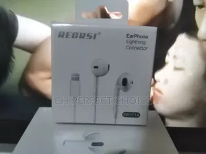 iPhone Lightning Earbuds With Enhanced Audio