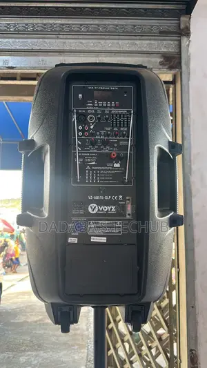 Voyz 15" Rechargeable Speaker