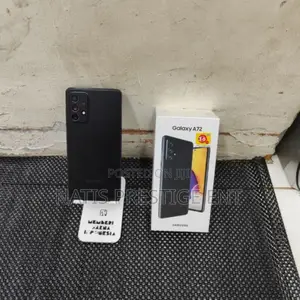 New Samsung Galaxy A72 128 GB Purple