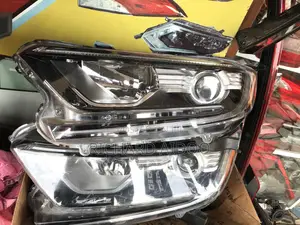 Honda CR-V 2018 Headlight Available