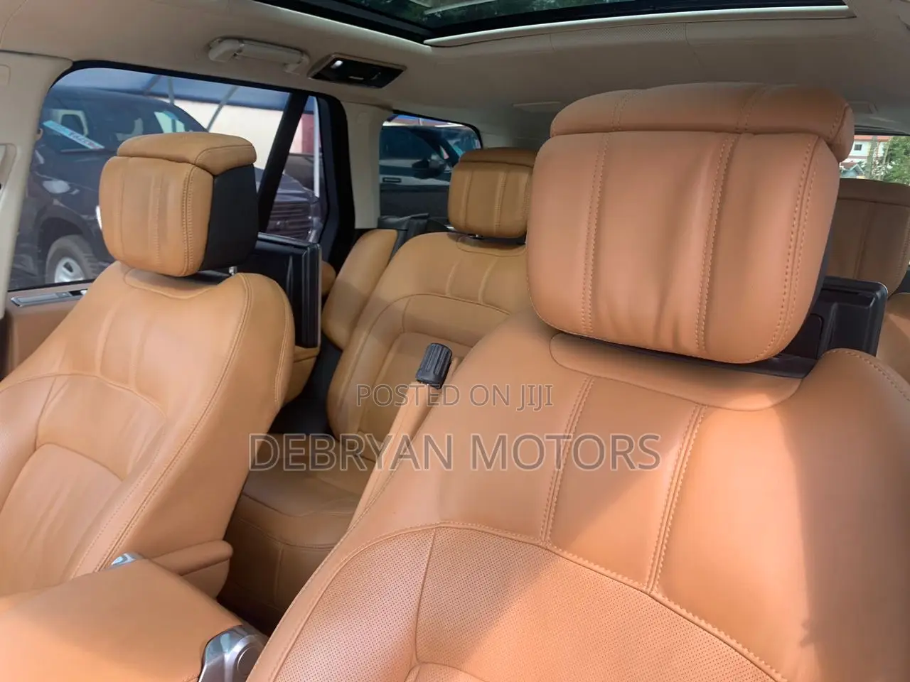 Land Rover Range Rover Vogue 2022 Green