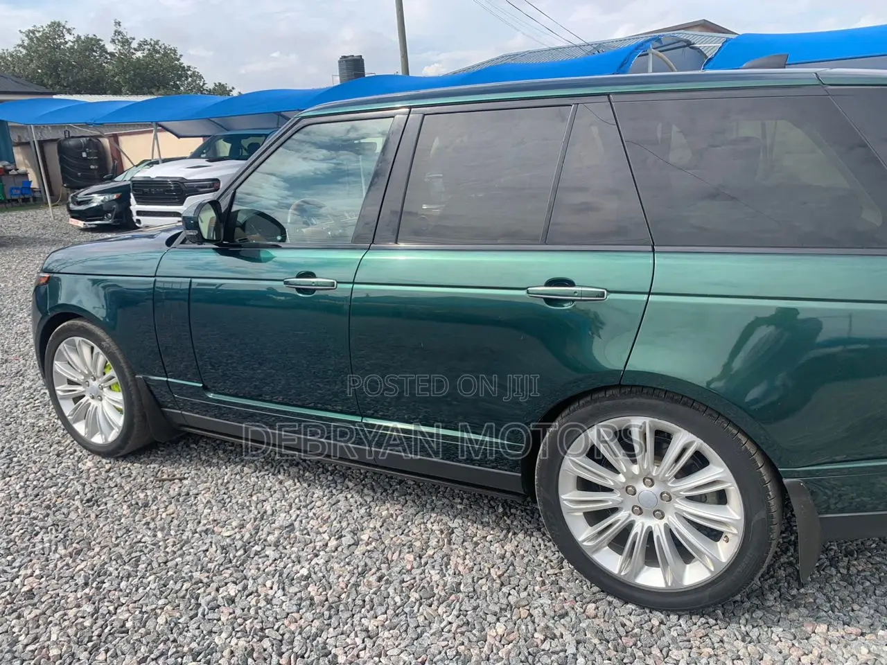 Land Rover Range Rover Vogue 2022 Green