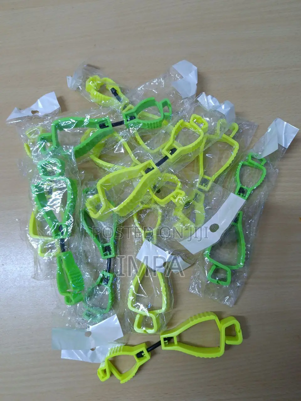Gloves Safety Holder